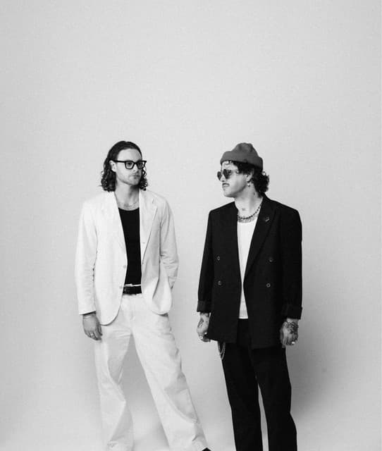 lovelytheband