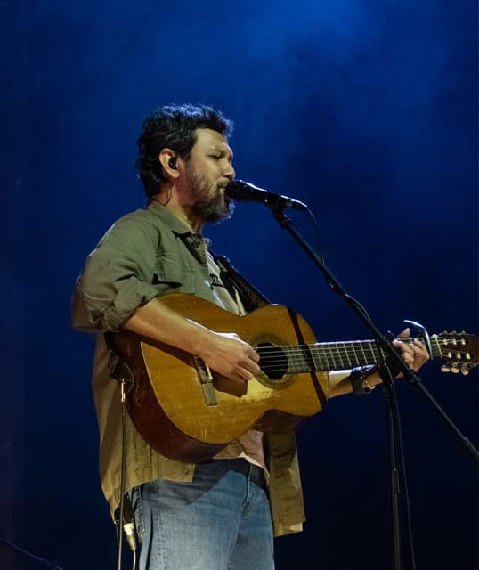 Johnoy Danao