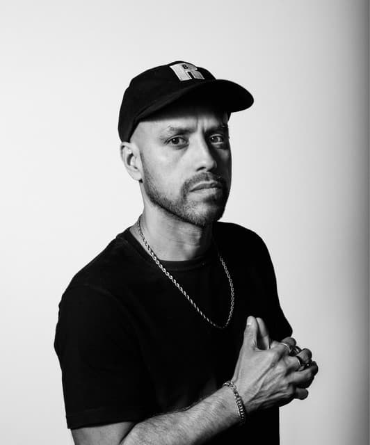 Léo Casa 1