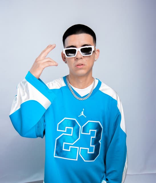 Dj Aza