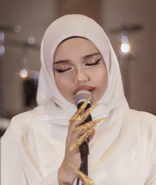 putri dahlia